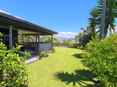 111 Kelly Jade Avenue, Matarangi