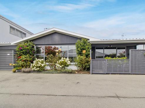 1/95 Avenue Road, West End
