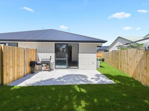 5 Bruce Avenue, Glenview
