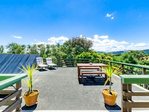 20 Pohutukawa Crescent, Raumati Beach