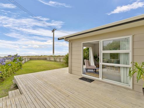 2 Karaka Street, Otaki Beach