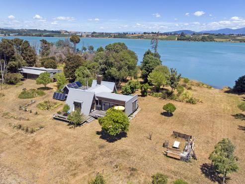 151 Jackett Island, Motueka