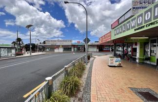 In the heart of Northcote Central