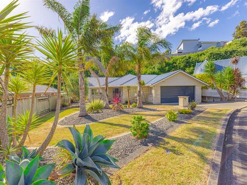 11 Sandy Lane, Otamatea