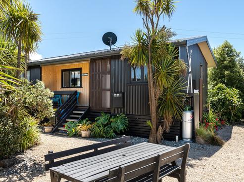 39 Bishop Road, Parapara