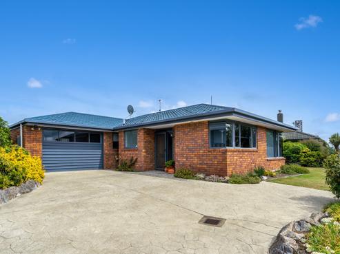 2 Crescent Street, Richmond