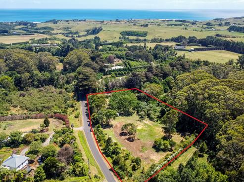 241 Surrey Hill Road, Oakura