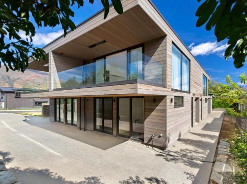 46 Dungarvon Street, Wanaka