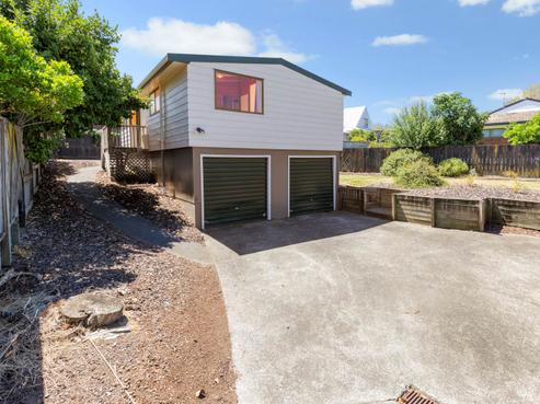 2/19 Gleneagles Grove, Wattle Downs