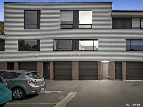 19/8 Thatcher Crescent, Crofton Downs