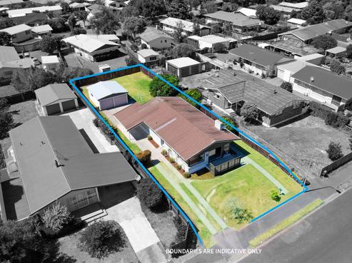 16 Fernleigh Street, Chartwell