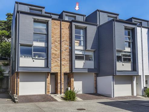 53/120 Rintoul Street, Newtown