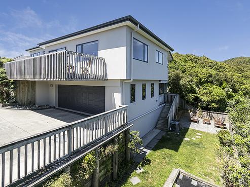 22 Landsdowne Terrace, Karori
