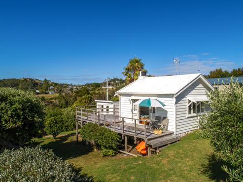 12 Kuaka Road, Oneroa
