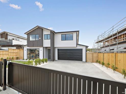 36 Headsail Drive, Long Bay