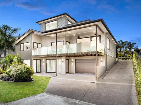 15 Liberty Crescent, Beachlands