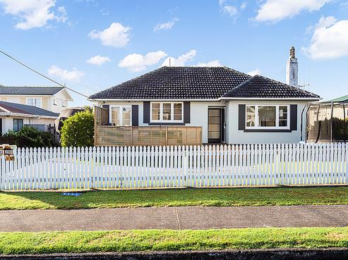 10 Lilian Street, Kamo