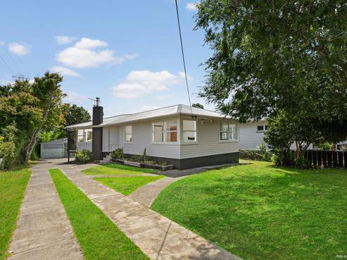 14 Royal View Road, Te Atatu South