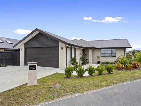 13 Claremont Crescent, Amberley