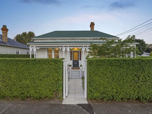 61 Aroha Avenue, Sandringham