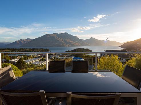 7B Galway Court, Queenstown Central