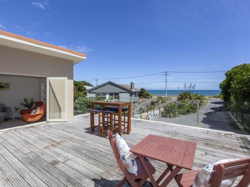 7 The Esplanade, Raumati South