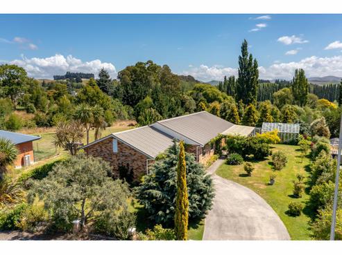 13 Kennard Crescent, Karitane