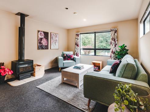 235 Fernhill Road, Fernhill/Sunshine Bay