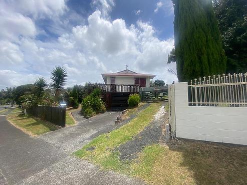27 Moncrieff Avenue, Clendon Park
