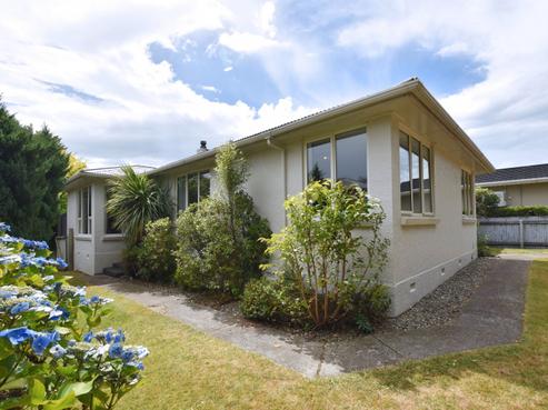 10 Lamond Street West, Rosedale