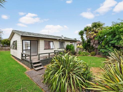2/13 Warriston Avenue, Waiuku