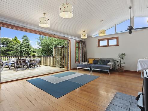 30 Rimutaka Place, Titirangi