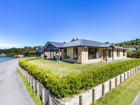 90 Hindmarsh Drive, Rangatira Park
