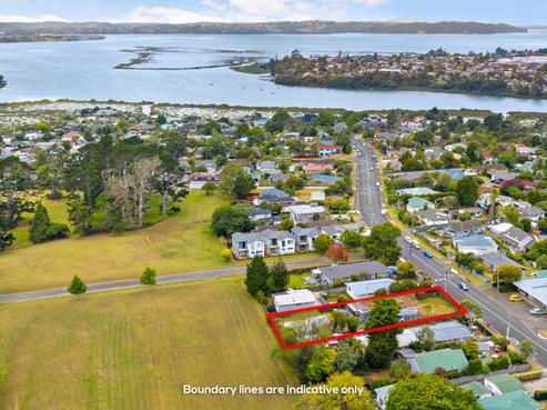 314 Royal Road, Massey