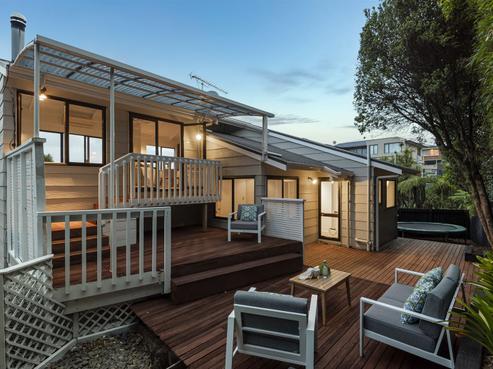 82B Parr Terrace, Castor Bay