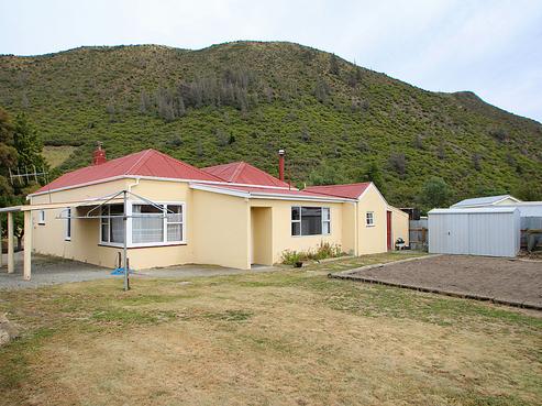 28 Bowen Street, Kurow