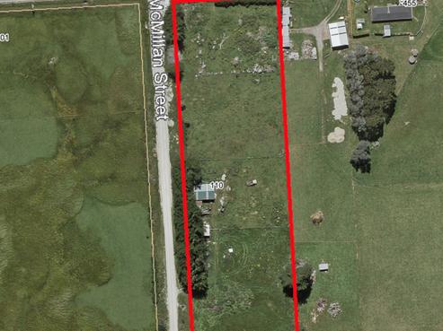 110 Mcmillan Street, Tisbury