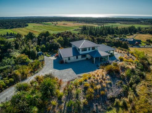 60 Ballarat Rise, Hokitika