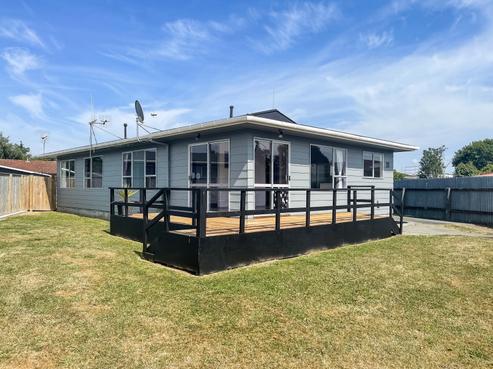 38 Amberley Avenue, Westbrook