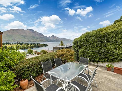 38 Panorama Terrace, Queenstown Central
