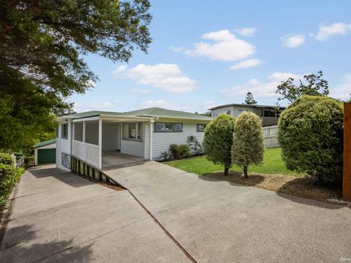 53 Brian Crescent, Stanmore Bay