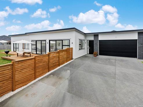 74 Harris Drive, Silverdale