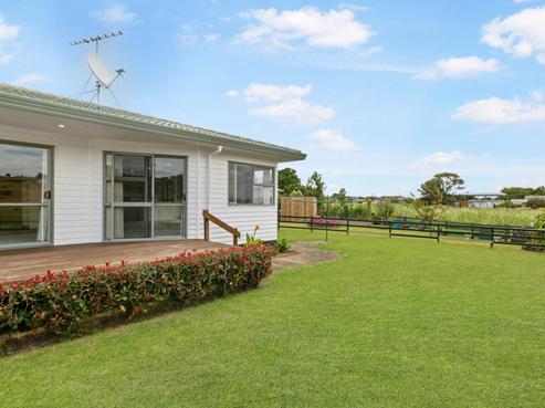 3/12 Miro Street, Helensville