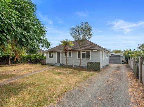 31 Slim Street, Bader