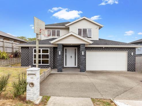 13 Regis Park Drive, Pukekohe