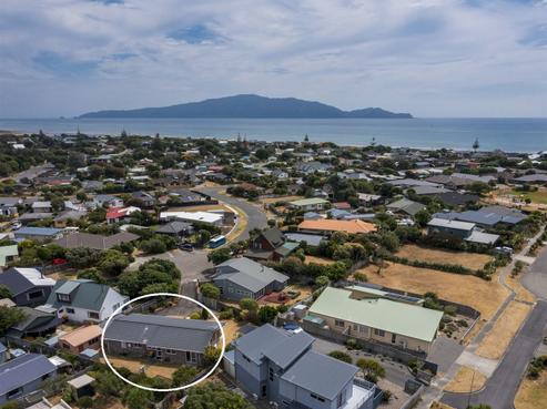 23 Tobys Way, Waikanae Beach