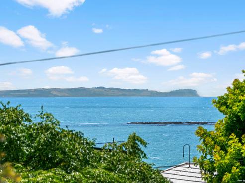 2/140 Churchill Road, Rothesay Bay