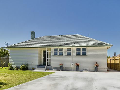 735 Ngaio Street, Mahora