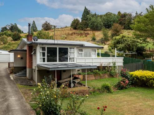 16 Rose Street, Waipawa