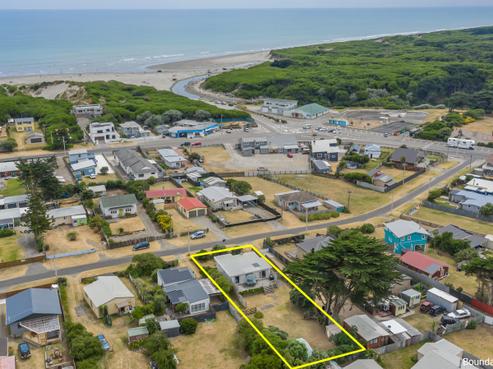 13 Rangitane Street, Himatangi Beach